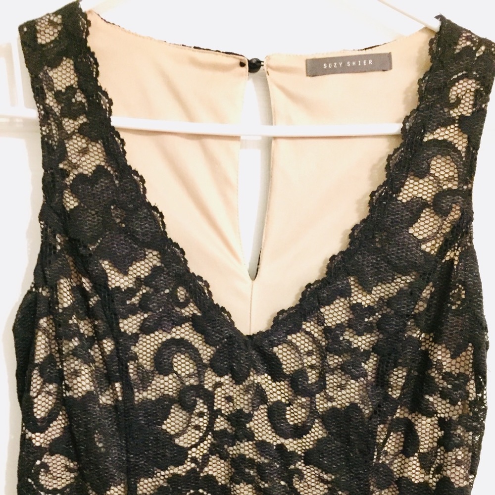 Lace & Ruffle Blouse - Picture 2 of 3